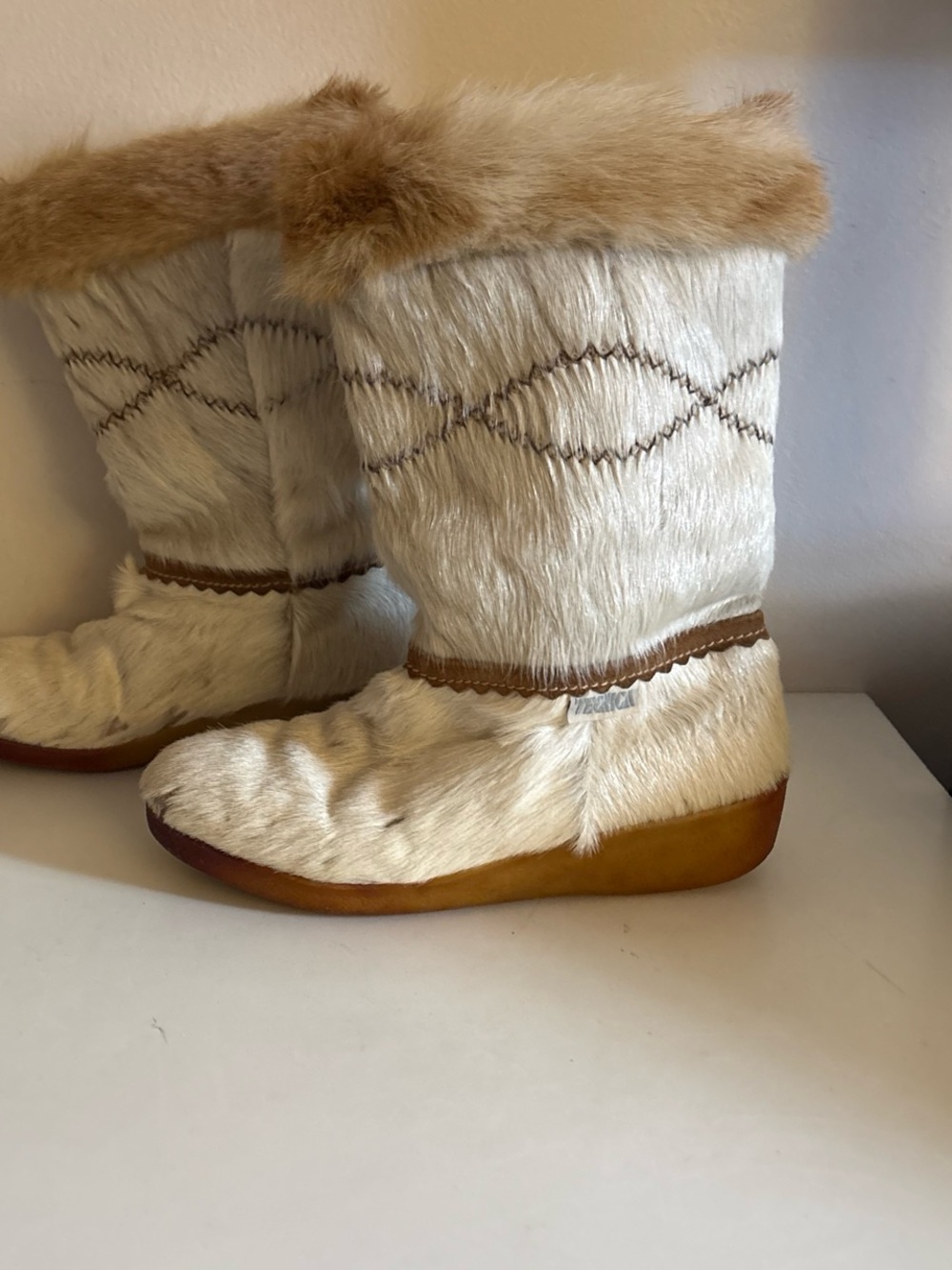 TECNICA MADE IN ITALY - GOAT FUR BOOTS - WOMEN US SIZE  42 eur 10.5 USA
